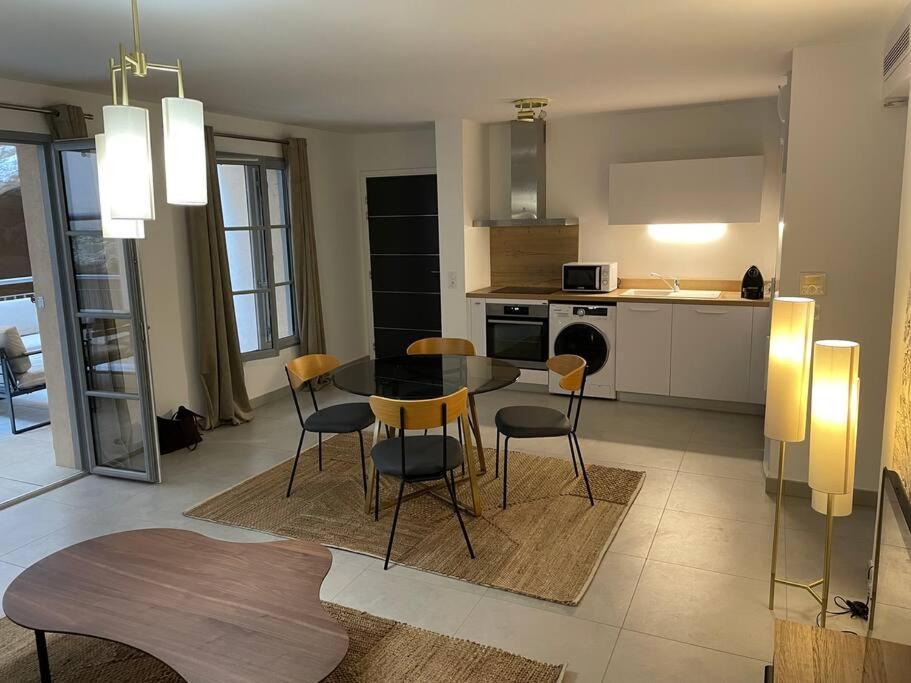 Superbe T2 Neuf Bonifacio Avec Parking Gratuit Apartment Exterior photo