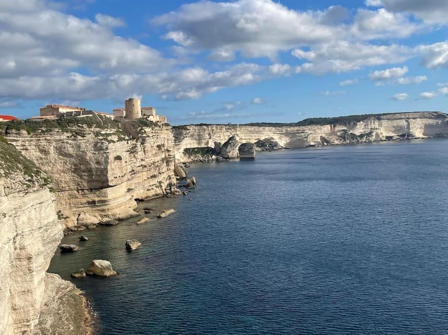 Superbe T2 Neuf Bonifacio Avec Parking Gratuit Apartment Exterior photo